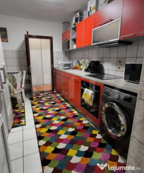 Apartament cu 3 camere decomandat în Burdujeni
