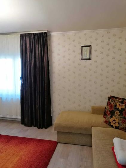 Apartament cu 2 camere decomandat în Exterior Vest