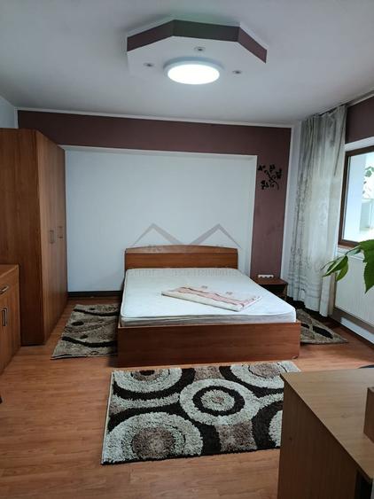 Garsonieră decomandată în Gară