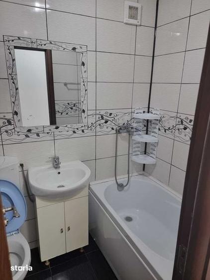 Apartament cu 2 camere în Micro 14