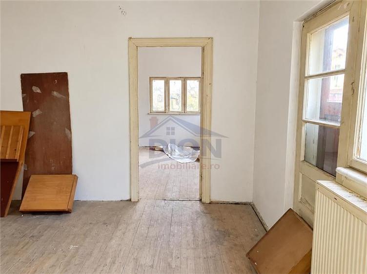 Casă individuală cu 4 camere cu Teren 207 Mp în Central