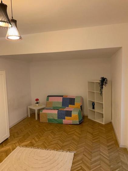 Garsonieră decomandată în Kogălniceanu