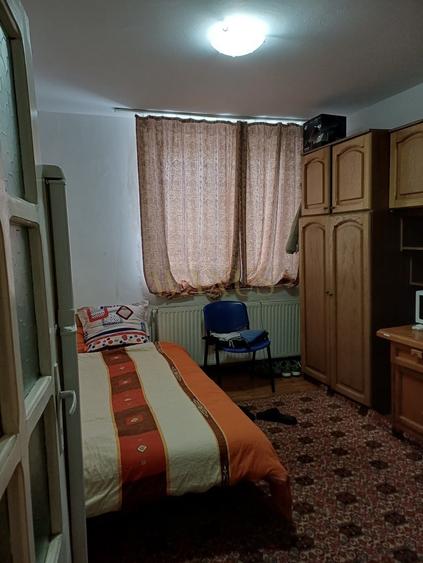 Apartament cu 2 camere decomandat, mobilat în Sud