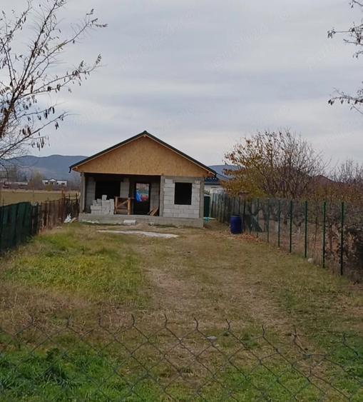 Casa la ro?u + teren 12120 mp, Verne?ti, jud. Buzau - 2
