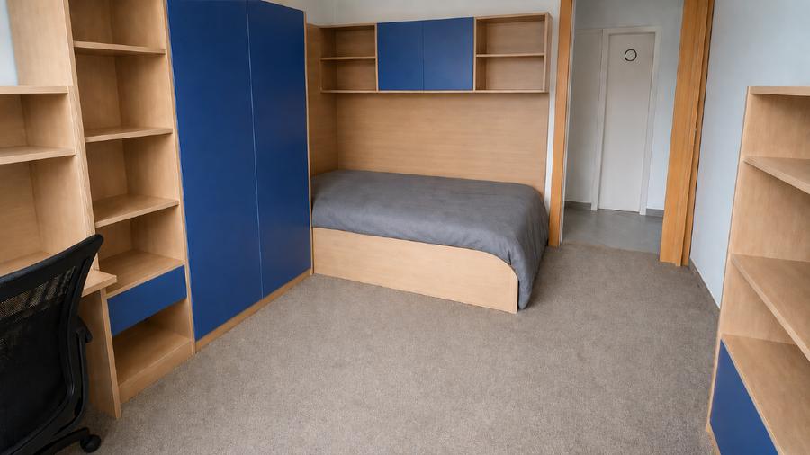 Apartament cu 4 camere decomandat, mobilat în Gorjului