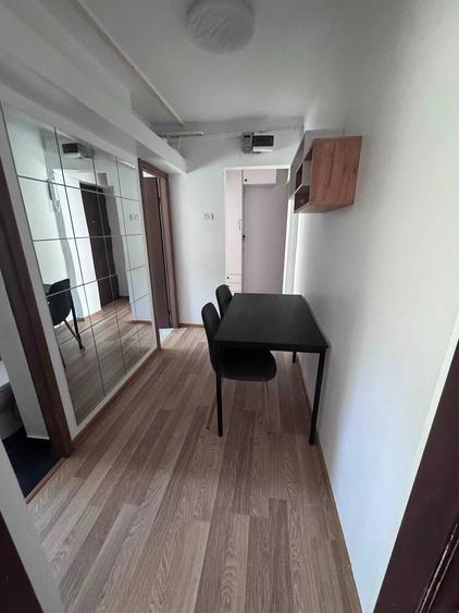 Apartament cu 3 camere semidecomandat în Iosefin