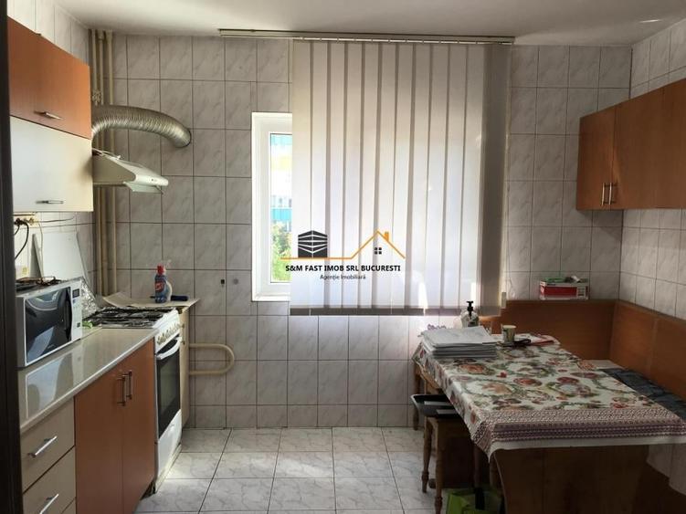 Apartament cu 3 camere, mobilat în 13 Septembrie