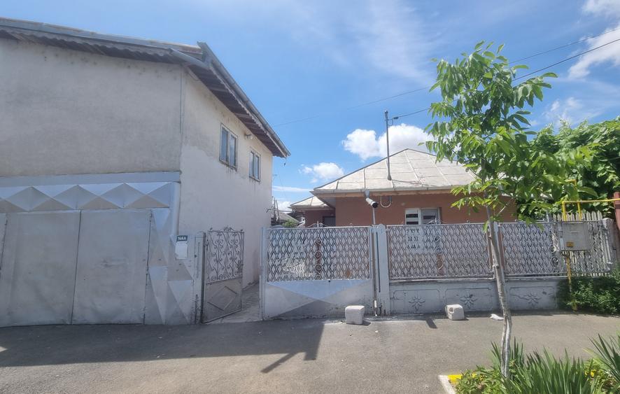 Casa de vanzare  - 1