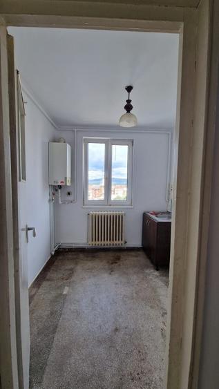 Apartament cu 2 camere semidecomandat în Măgura