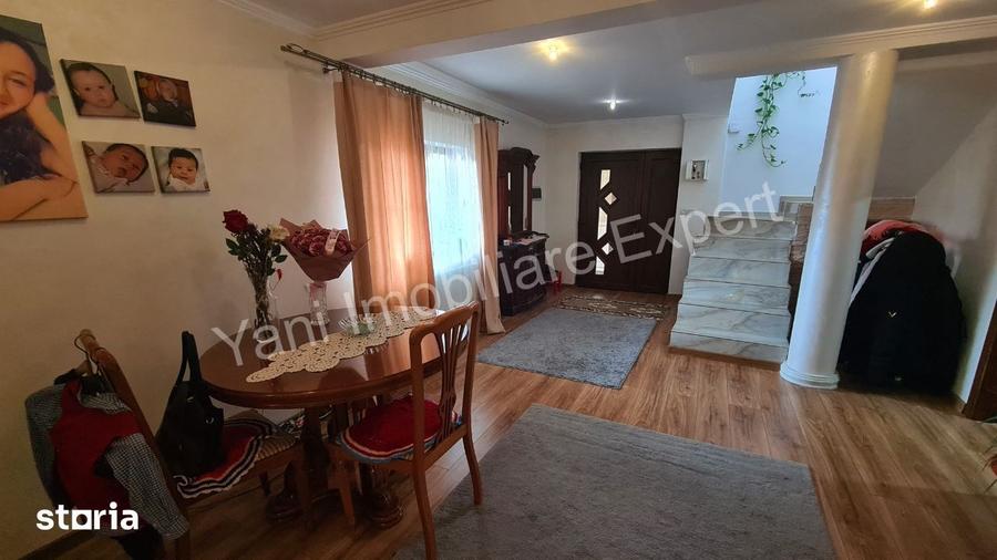 Casă cu 6 camere cu Teren 320 Mp în Corbeni