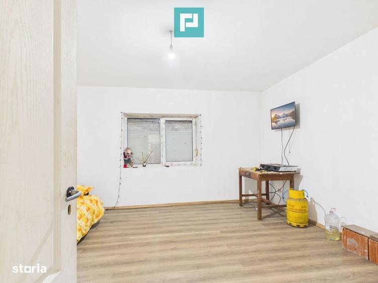 Casă cu 4 camere cu Teren 1440 Mp în Zerind