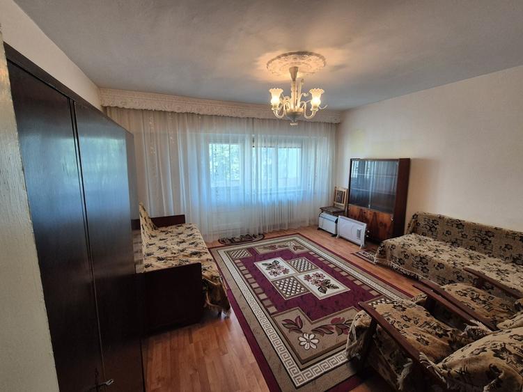 Garsonieră decomandată în Orizont