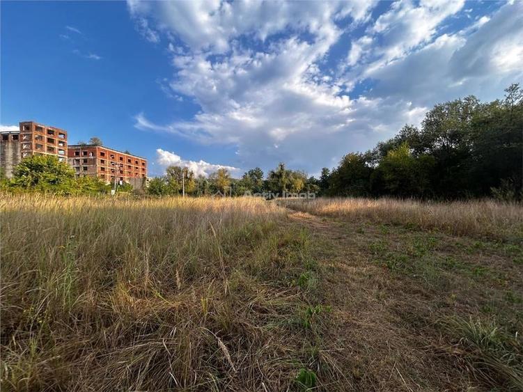 Teren de 9400 mp, în Bocșa