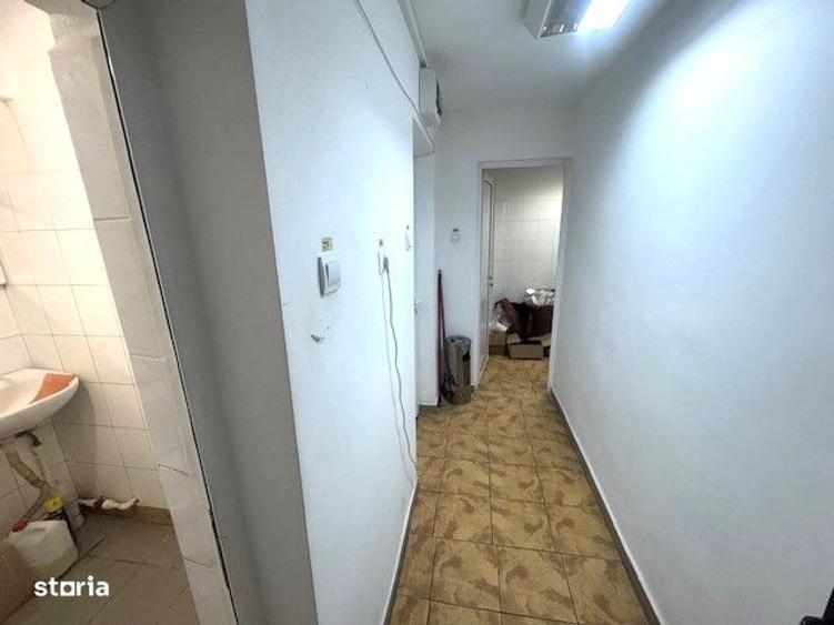 Spațiu comercial, de 43 mp, în Central