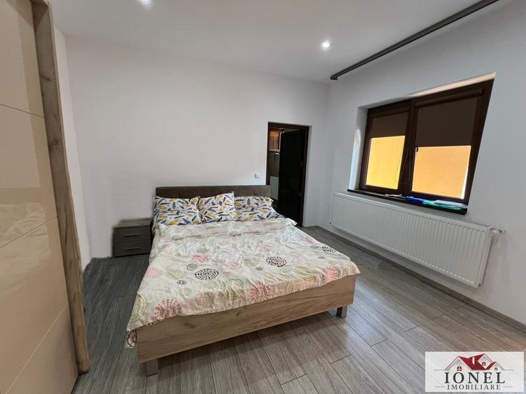 Casă individuală cu 3 camere cu Canalizare în Central