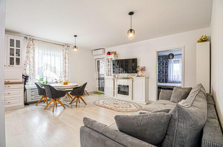 Apartament cu 3 camere semidecomandat, mobilat în Europa