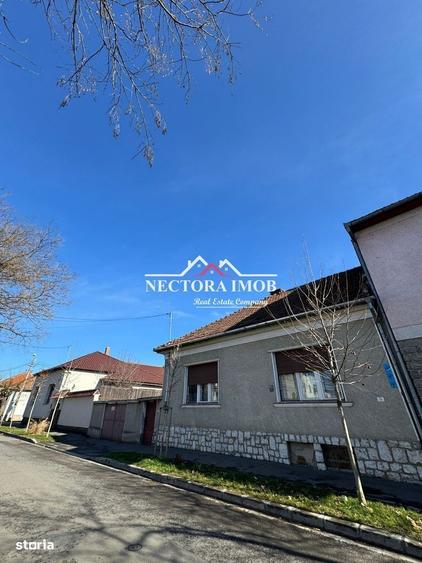 NECTORA IMOB Exclusivitate-Casa Ultracentrala 3 camere,Curte proprie - 1