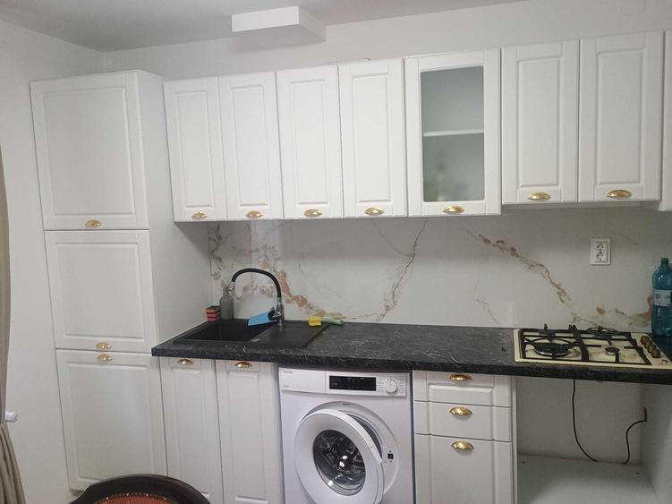 Apartament cu 3 camere decomandat în Luduș