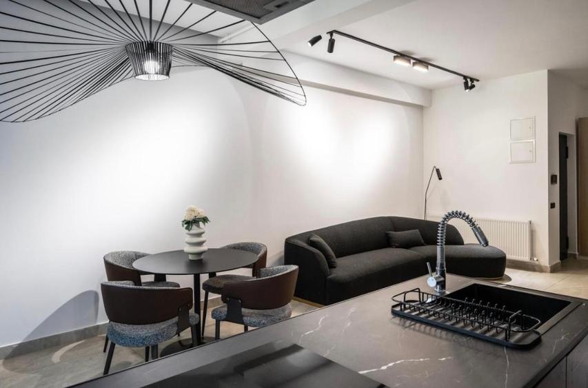 Apartament cu 3 camere în Tomis Nord — fotografia 1