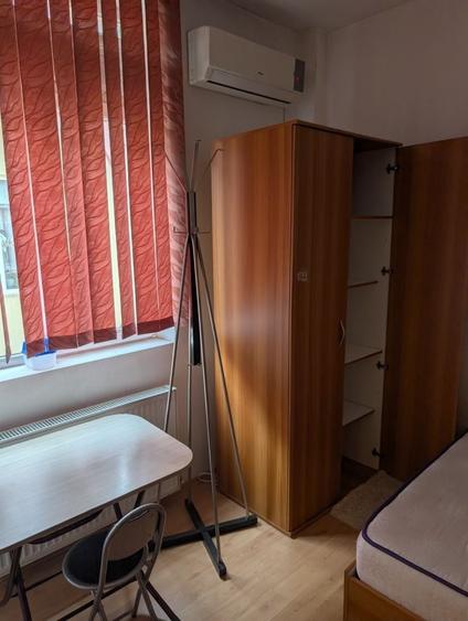 Apartament cu 2 camere semidecomandat în Titulescu