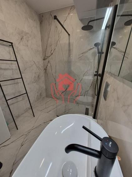 Apartament cu 3 camere semidecomandat, mobilat în Herăstrău