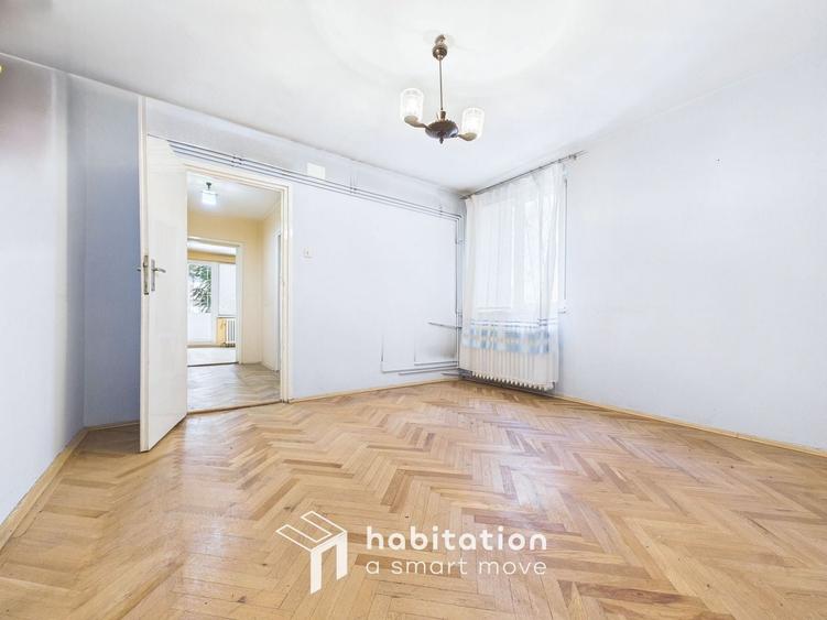 Apartament cu 4 camere semidecomandat în Central