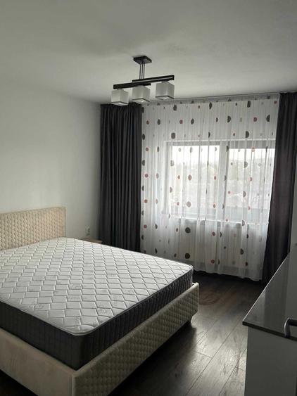 Apartament cu 3 camere decomandat în Tătărași