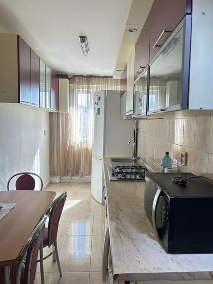 Apartament cu 2 camere decomandat în Griviței