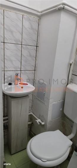 Garsonieră decomandată în Lacu