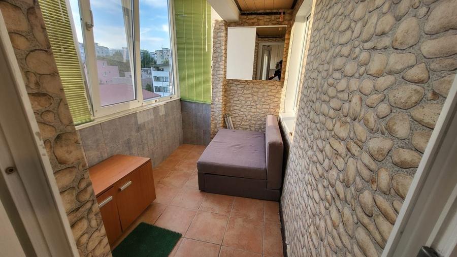 Apartament cu 2 camere decomandat, mobilat în Brâncoveanu
