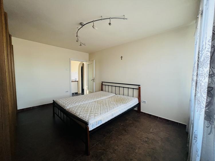 Apartament cu 2 camere semidecomandat, mobilat în Aradului