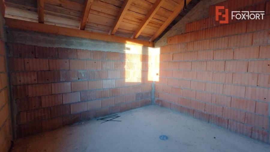 Casă individuală cu 4 camere cu Teren 531 Mp în Giarmata