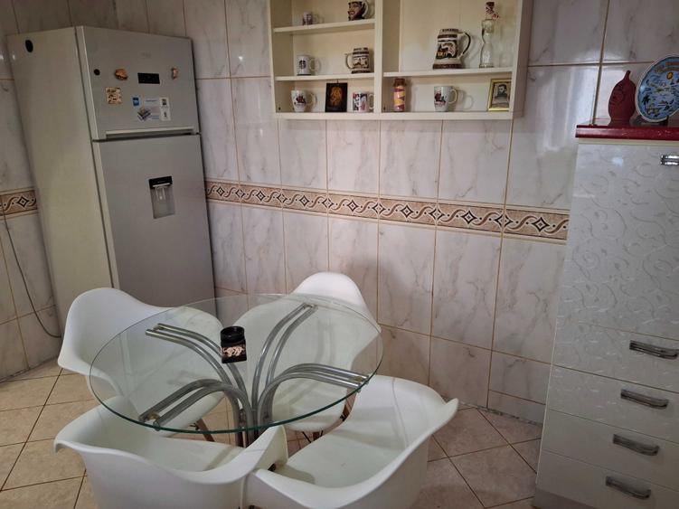 Apartament cu 2 camere semidecomandat în Iancului