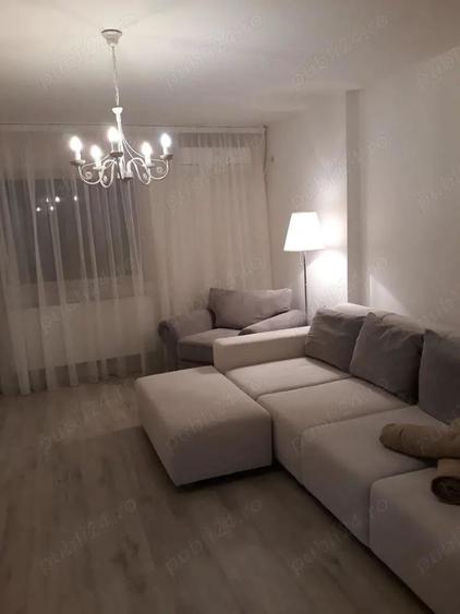 Apartament cu 3 camere decomandat, mobilat în Centrul Civic