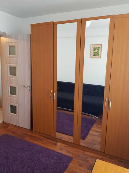 Inchiriez apartamet 3 camere zona Alecu Russo - 2