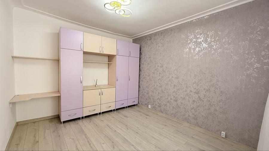 Apartament cu 2 camere decomandat în Vitan