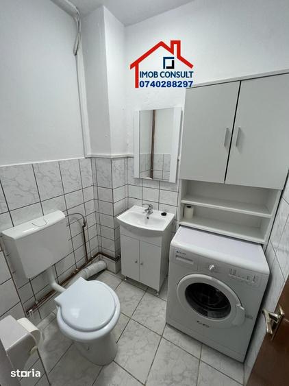 Apartament cu 3 camere decomandat în 9 Mai