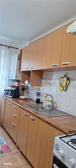 Apartament 3 camere, Cetate, et.3, 2 bai, 2 balcoane - 4