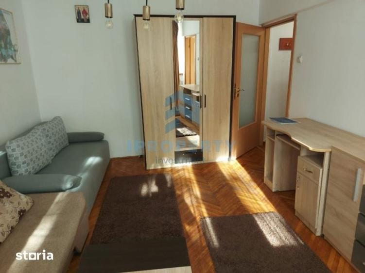 Garsoniera de Inchiriat in Zona Sala Palatului cu centrala de Imobil - 4
