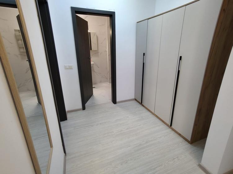 Apartament cu 2 camere decomandat în Lacul Morii