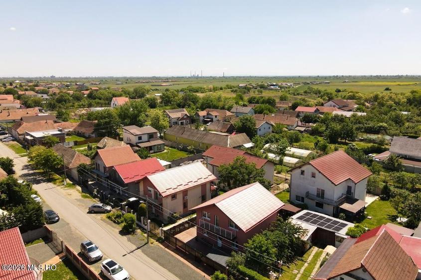 Casă individuală cu 4 camere cu Canalizare în Săcălaz