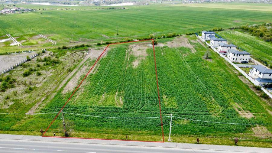 Teren Construcții intravilan de 25000 mp, în Balotești
