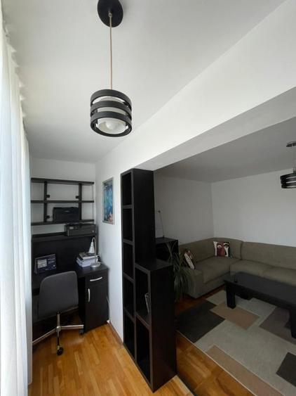 Apartament cu 3 camere decomandat, mobilat în Take Ionescu