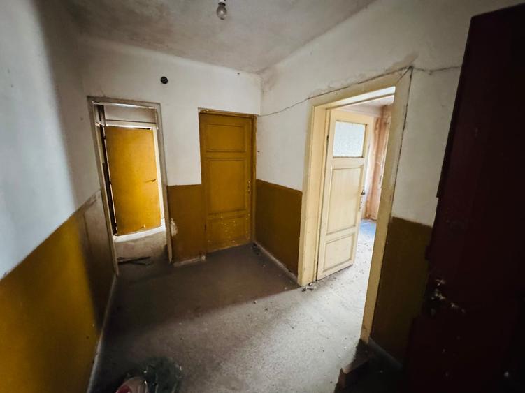 Apartament cu 4 camere în Ultracentral