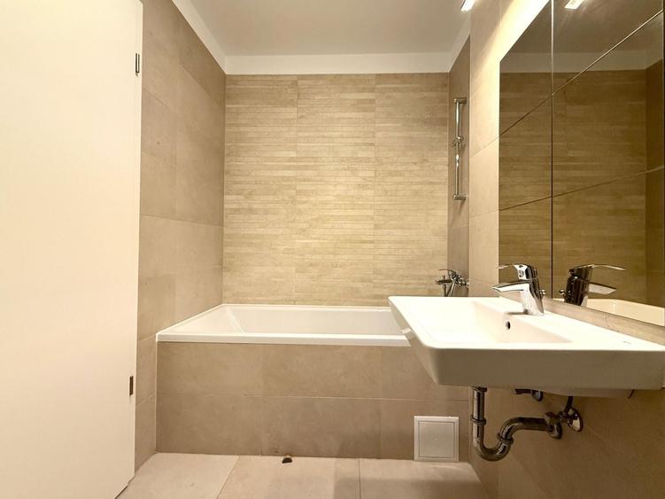Apartament cu 2 camere în Tractorul
