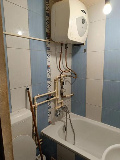Garsonieră decomandată în Girocului