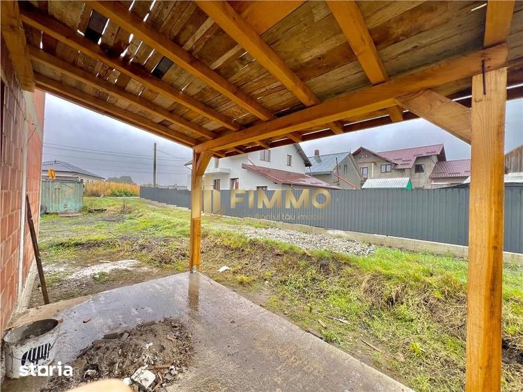 Casă cu 4 camere cu Teren 400 Mp în Șcheia