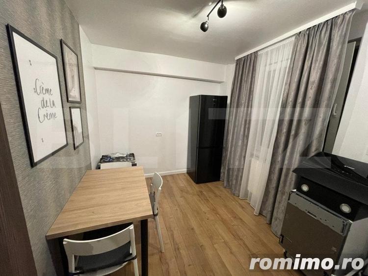 Apartament cu 2 camere decomandat în P-ța Victoriei
