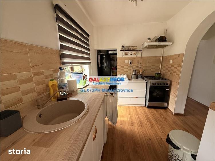 Casă cu 3 camere cu Teren 1093 Mp în Central