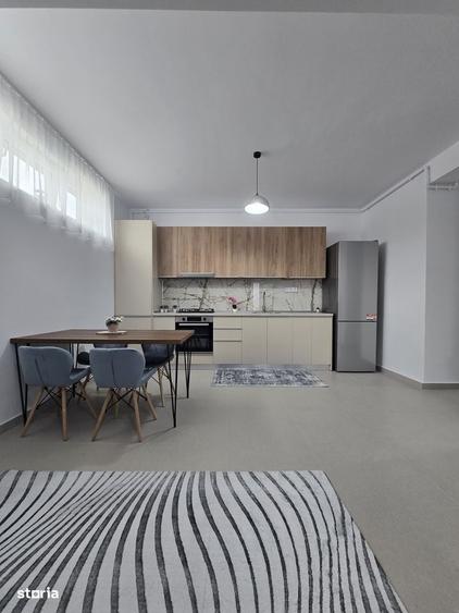 Apartament cu 2 camere, mobilat în Central